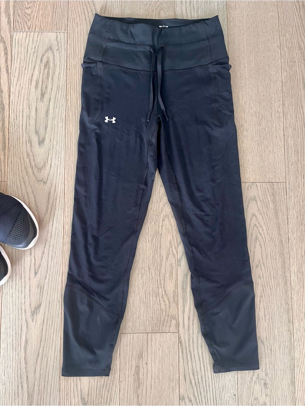 UNDER ARMOUR | S | Black Performance Leggings